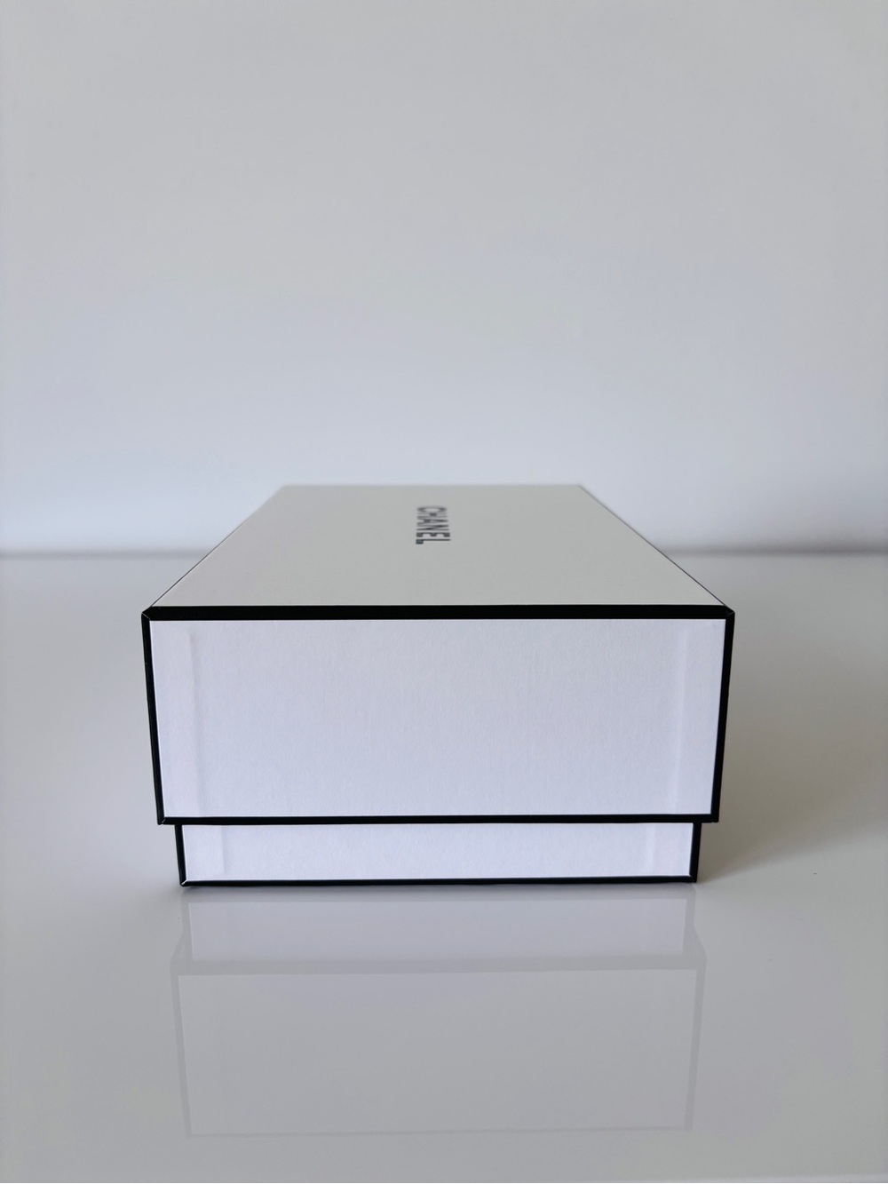 CHANEL Box - Picture 2 of 6